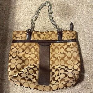 signature Coach shoulder bag